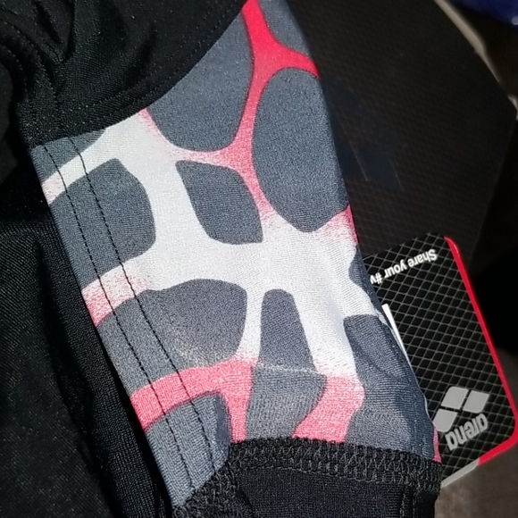 ARENA M Carbonite Brief (Black Asphalt/Red) - Picture 10 of 12